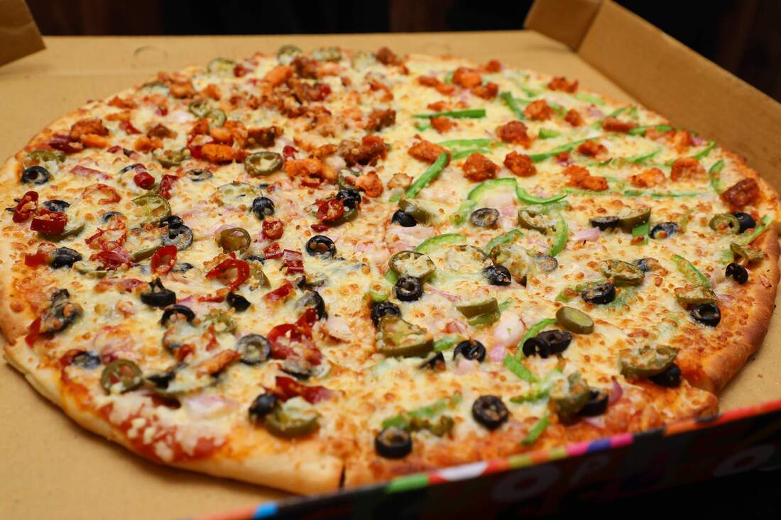 Doreen's Pizzeria - Why Pizza Is Best Shared with Friends - Doreen's  Pizzeria